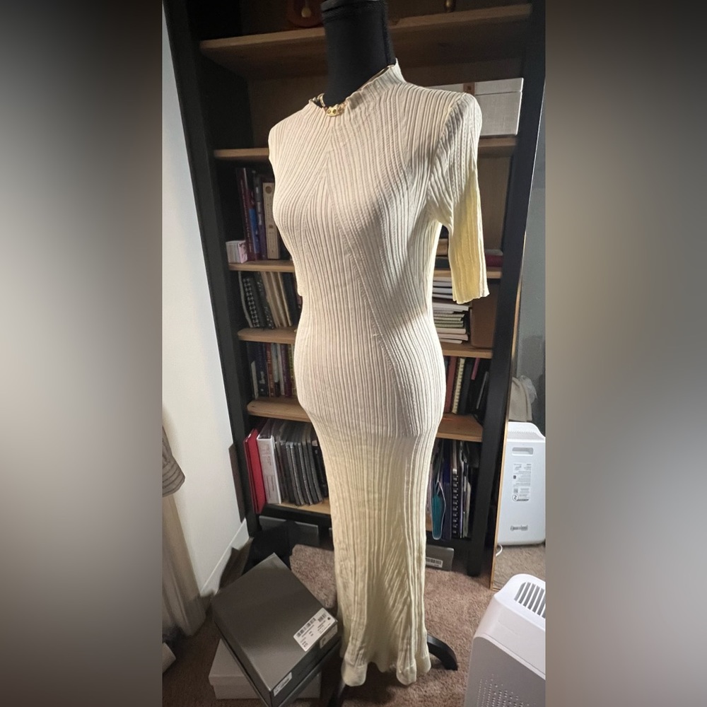 Maje white dress (FREE WITH BUNDLES OF FIVE OR MORE)